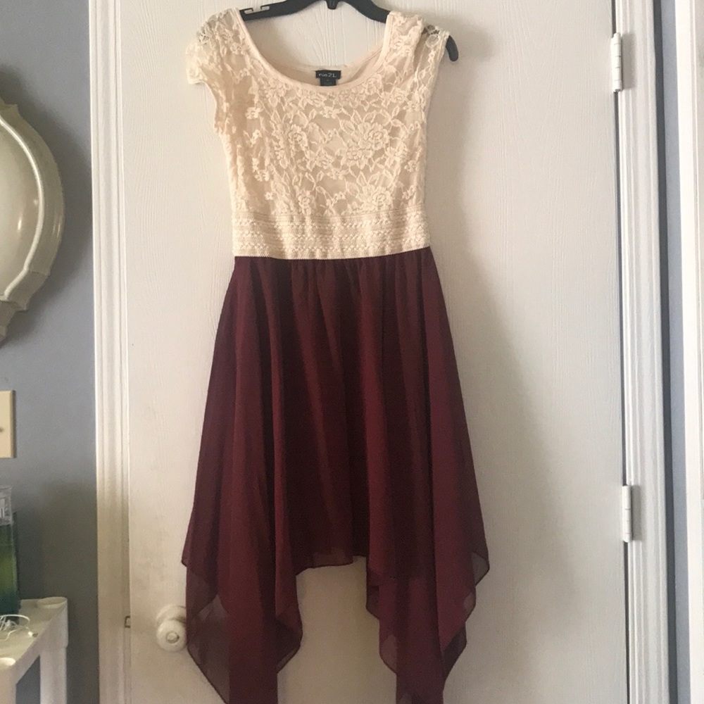 Rue 21 burgundy and white Dress